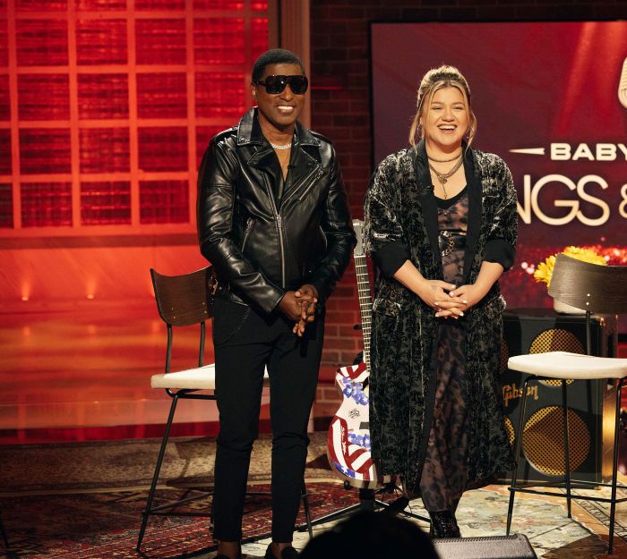 the kelly clarkson show episode j112 image lr kenneth babyface edmonds, kelly clarkson photo by weiss eubanksnbcuniversal via getty images