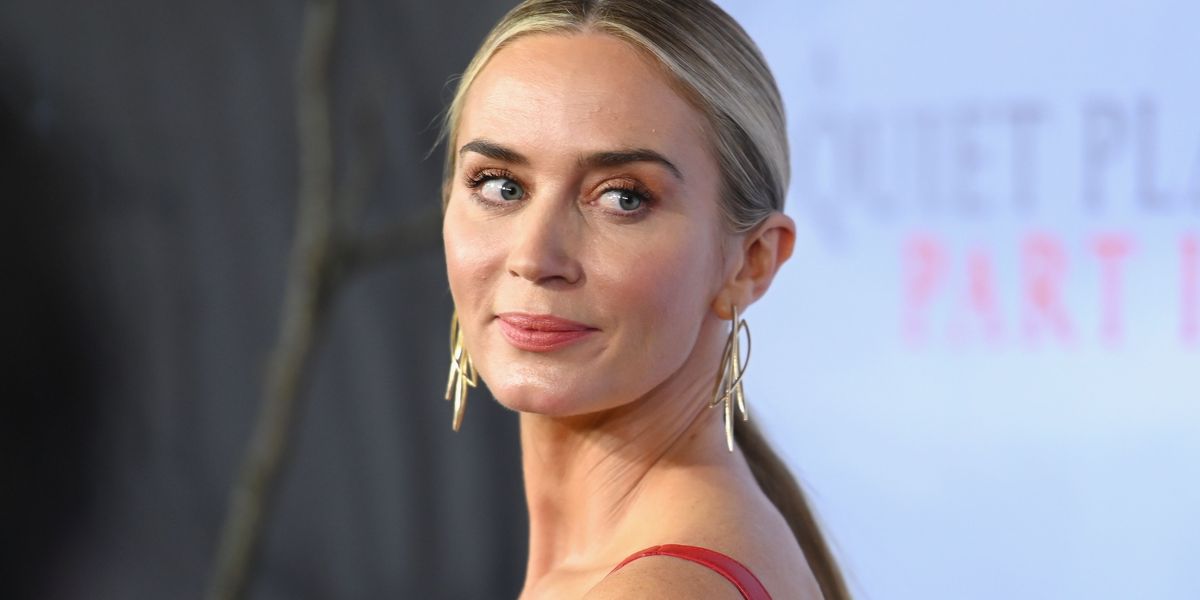 See Emily Blunt Wear a Jaw-Dropping Dress During Rare Appearance With John Krasinski