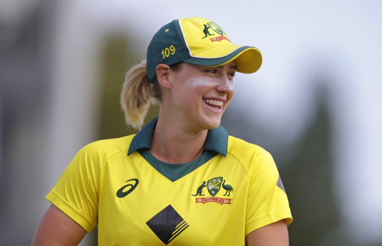 Ellyse Perry Net Worth 2023: Age, Height, Family, Early Life, Husband, Career, Total Income, Hot Photos & News