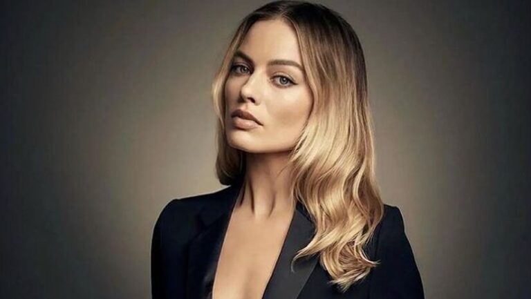 Margot Robbie Net Worth 2023: Age, Height, Family, Early Life, Husband, Career, Total Income, Hot Photos & News
